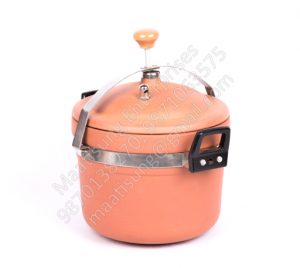 Terracotta cooker clay 4 liter cooker by Maatisung